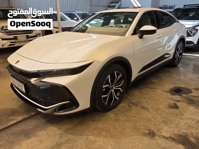 2024 تويوتا كراون Limited