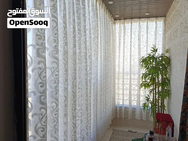 55 دينار ستائر الويفي عرض مترين شامل الجسر والتركيب داخل عمان