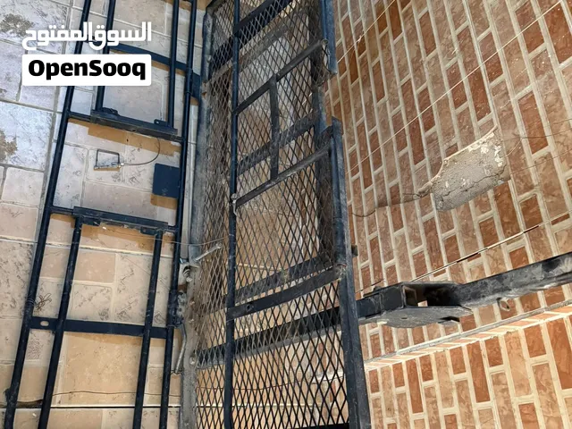 للبيع سله خلفيه