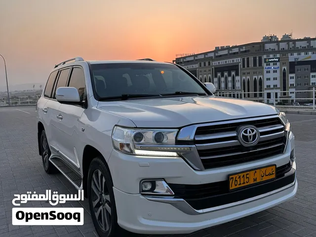 Used Toyota Land Cruiser in Muscat