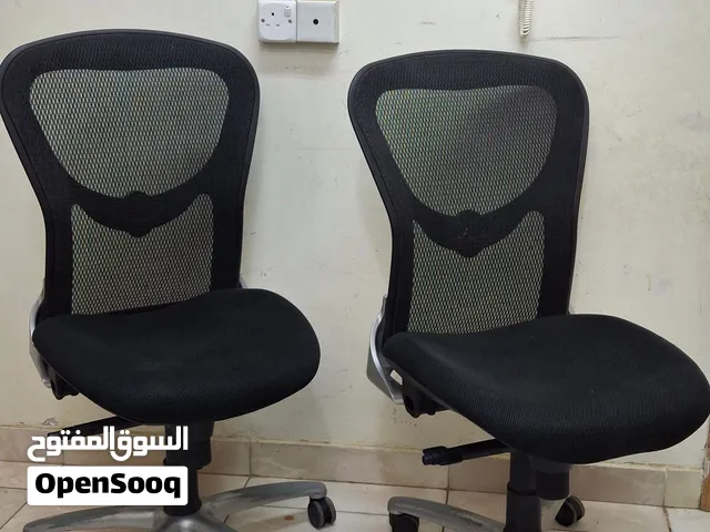 كراسي مكتب شبك طبي ظهر عالي جودة عالية شبه جديدة العدد 3 سعر الكرسي الواحد 100 ريال الرياض حي الروضة