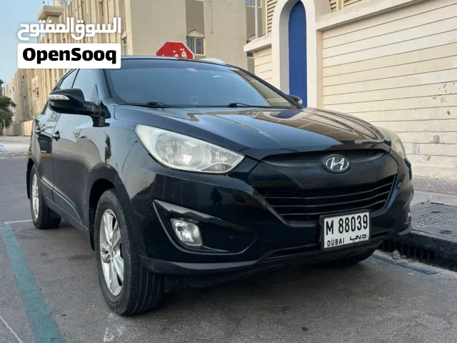 2014 2.4 Hyundai Tucson GCC - Black