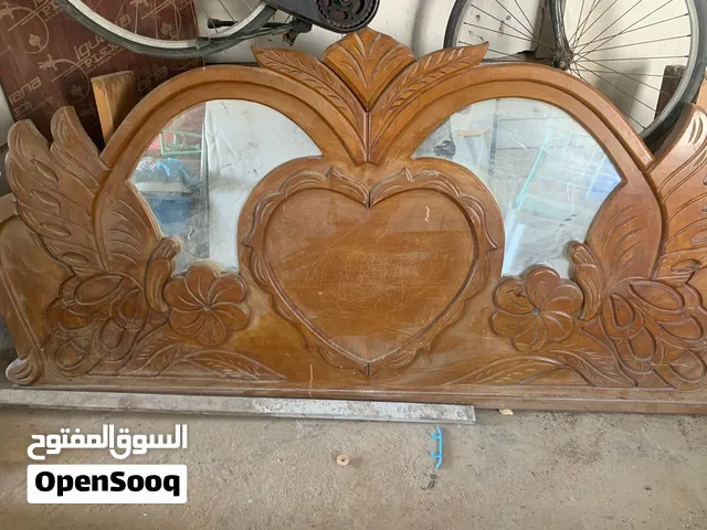 راس سرير فقط