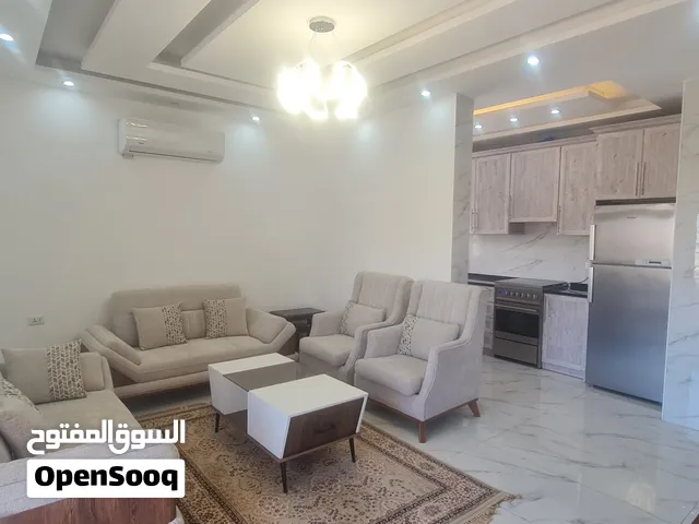 شقة جديدة مفروشة لم تسكن بعد بالقرب من جامعة البتراء