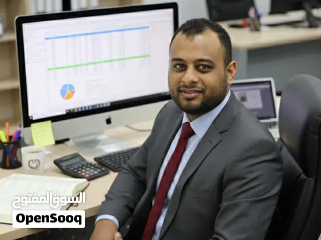 محاسب خبره متاح العمل كزيارات او العمل عن بعد