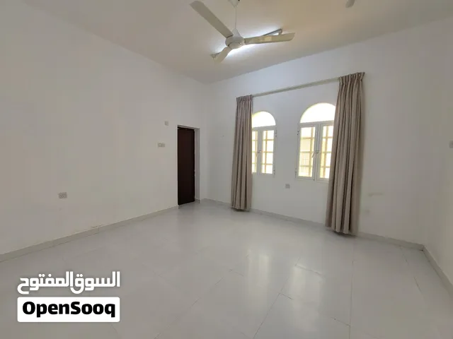 فرصة مميزة للسكن للعوائل والموظفات في الخوض السعر شامل فواتير و إنترنت وصيانة