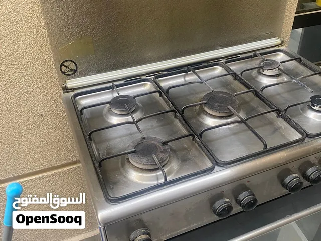 فرن للبيع يشتغل و زين