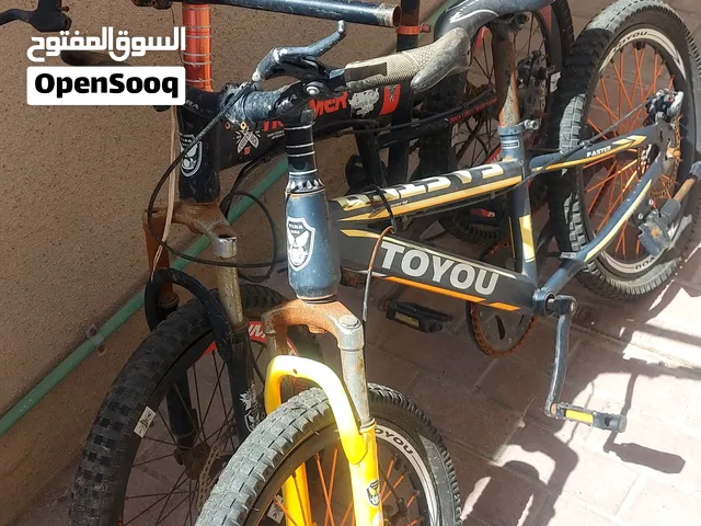 دراجتين للبيع في ابو ظبي معسكر ال نهيان فقط 90 درهم