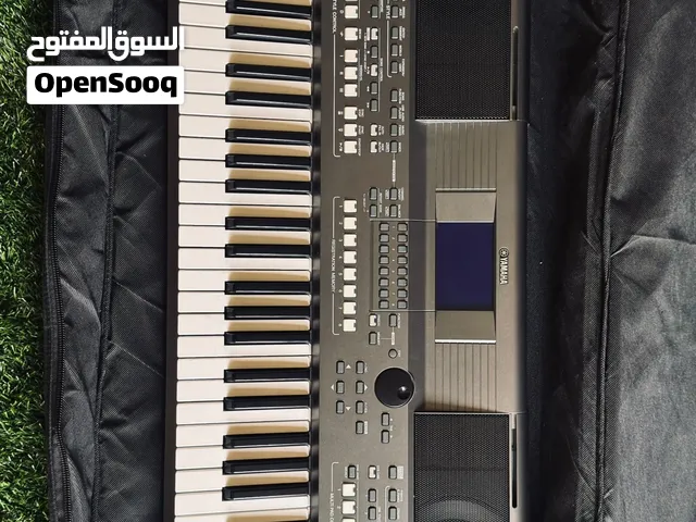 Yamaha PSR-S670 Arranger Keyboard for Sale - Excellent Condition