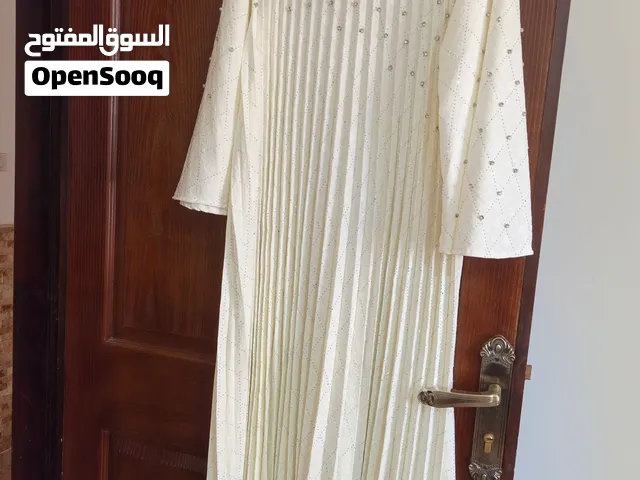 دراعة وعباية مع بشت مخمل