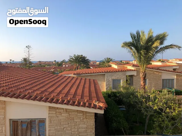 للبيع فيلا دوريين بجنينه فى الساحل الشمالى