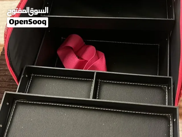 شنطة مكياج للبيع