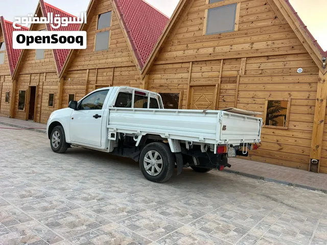 سيارة وانيت للنقل داخل وخرج المدينه