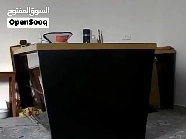 مكتب للبيع