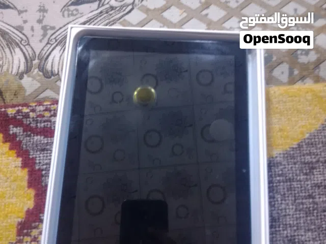 تابلت blackview حاله جيد مع كارتون و شاحن