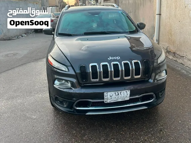 السلام عليكم سياره جيب شيروكي (بزون) موديل/2016 /محرك 2400 رقم بغداد حره باسمي تحويل ثاني يوم
