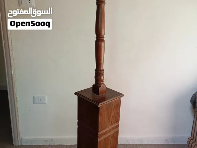 خزانه خشب زان للبيع وتختين مع مكتب لكل تخت من ايكيا وعلاقه ملابس للبيع