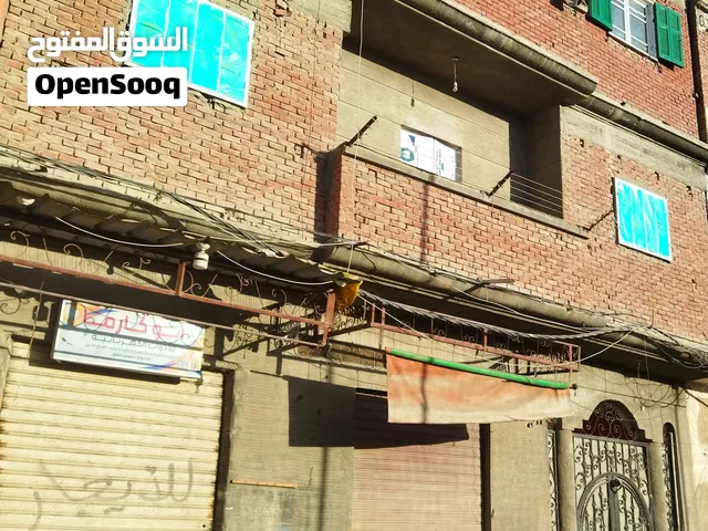 منزل للبيع بالاسكندريه / ابيس الثانيه امام مركز شباب ابيس ، بجوار جميع الخدمات ، علي شارع رئيسي ،