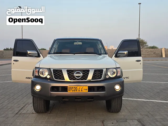 سوبر سفاري أعلى مواصفات خليجية بدون حوادث ولاصبغ نهائيا جديدة جدا إستخدام نسائي