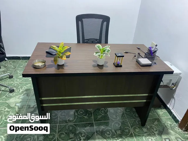 3 مكاتب و اوبع كراسي ب 15 دولار سعر نهاي