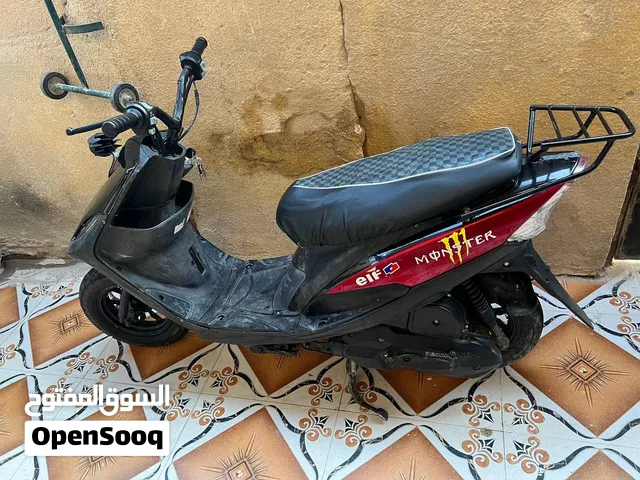 دراجة ياماها رياضية ( ماكس عدلة ) للبيع