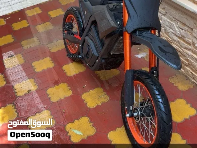 مركب عليها تاير شارع ورا و جدام كلشي حالة الوكاله + إذا تبا تجيك فحصه إذا عيبني سعرك شله