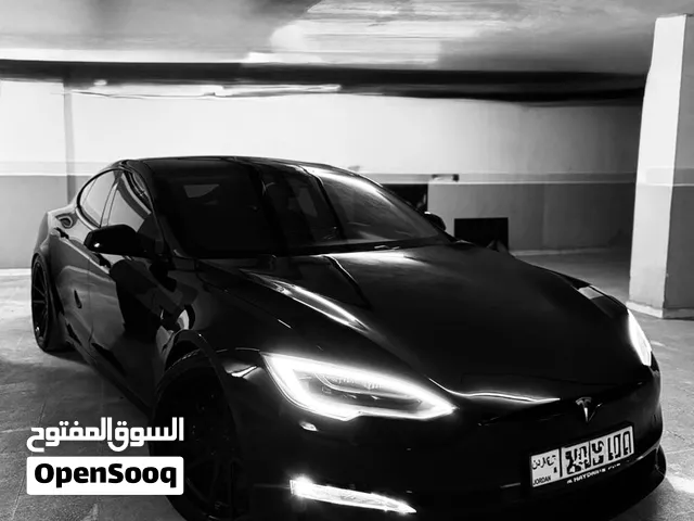 TESLA MODEL S 2021 ( 670 HP ) ( SOLID BLACK ) / ( B Auito Score )