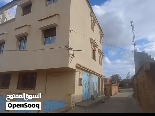 منزل للبيع بمنطقة اسكسي قيادة واويزغت عمالة أزيلال منطقة زوينة قرب بين الويدان وبعيدة على بني ملال ب