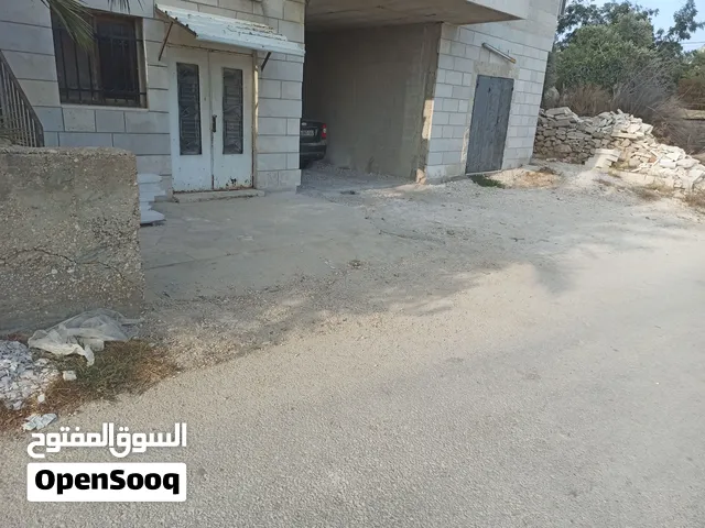 مخازن للايجار شارع رئيسي المزرعة القبلية