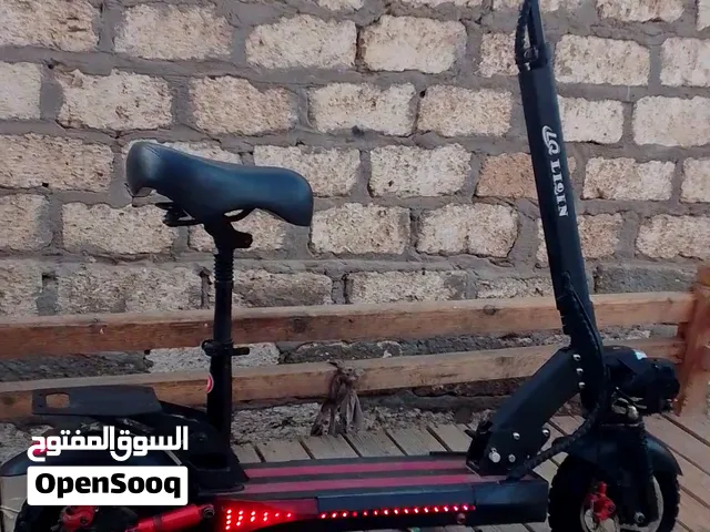 سكوتر كهربائي الوحش بشاشه ال اي دي وسرعته طصل الي 99%سريع ويمشي , وبيفصل شحن كل تلات أو أربع ايام