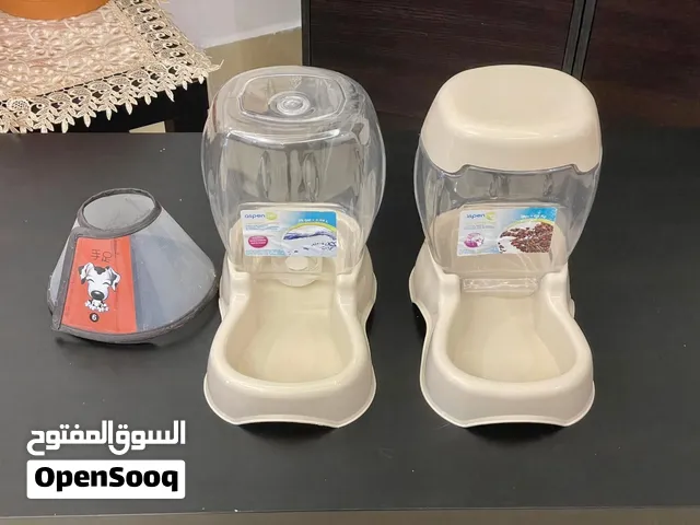 Pets drinking water can and also food storage