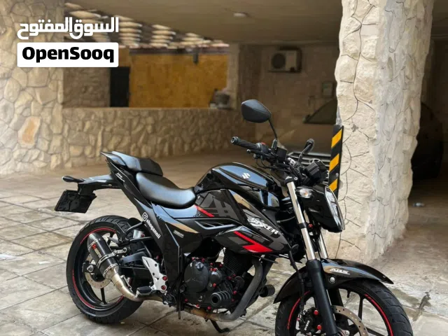 دراجة Suzuki gixxer 150cc للبيع بحالة وكالة