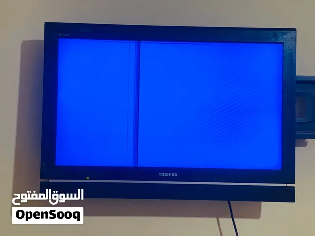 عندي شاشة شغالة فيها خط اسود زي ماموضح