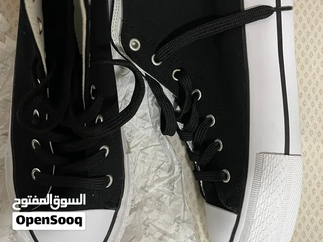 بوت جديد ماركة victory مقاس 40