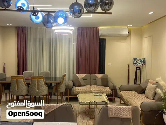 شقة مفروشة للايجار فى مدينتى B15 فى أرقى وأميز مراحل مدينتى / القاهرة الجديدة