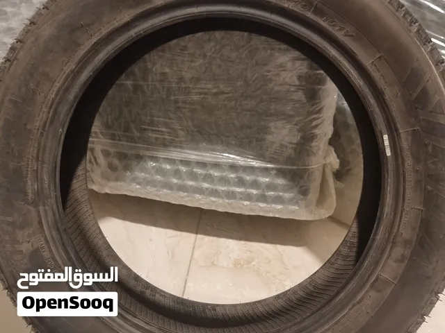 للبيع قومة سيارة شبه جديدى – استعمال أسبوع فقط ديسكو 19 رقمها 235/55/19