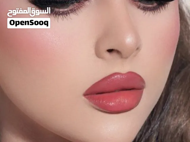 ميكب ارتست خبرة اكثر من 15 سنه في المكياج خبرة في لبنان  وداخل الامارات  متوفر خدمة منزلية