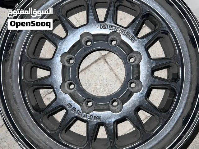 رنقات مستعملة ميثود بحجم 17 إنش قابل للمساومه واحد يحتاج مخرطه