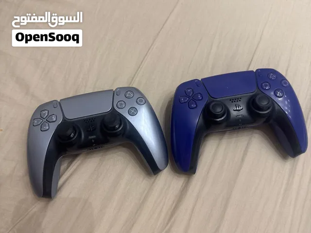 كنترولين سوني 5 كلكات ماوس بجميع الازرار معه القير مغناطيسي الاثنين حالتهم طيبة مامن اضرار