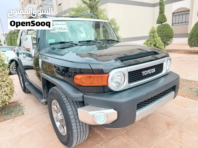 Used Toyota FJ in Benghazi