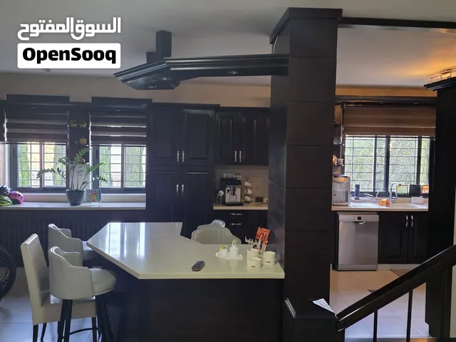 بيع فيلا (back-to-back) في ضاحية الريحان - رام الله