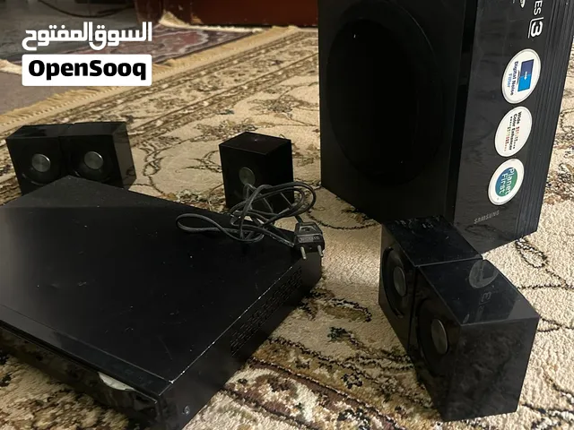 منظومه سامسونغ  تركب عالتلفزيون وفيها فلاش وراديو في نفس الوقت