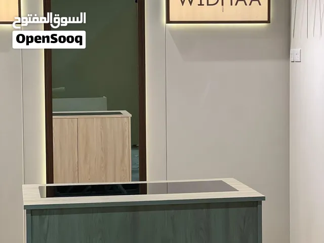 بوث للبيع مع جميع الملحقات – بحالة ممتازه