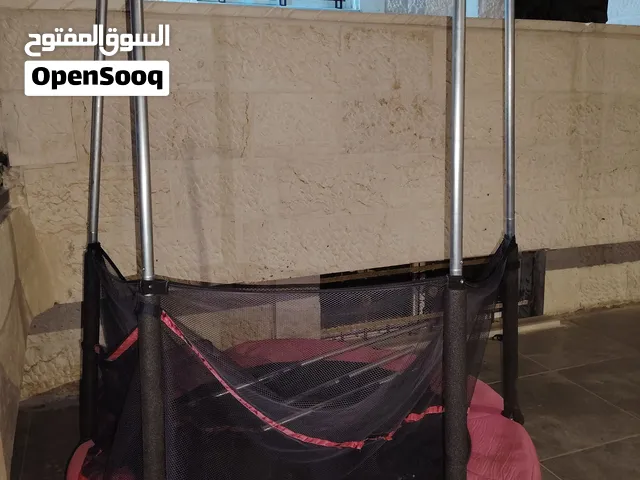 ترامبولين.