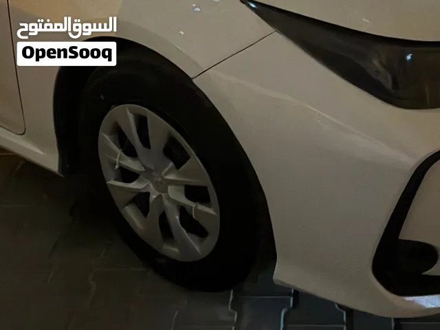 عدد 2 تاير واحد مع جنط حديد والاخر فارغ استعمال 4 يوم مقاس 15 حق كرولا صني كيا هونداي