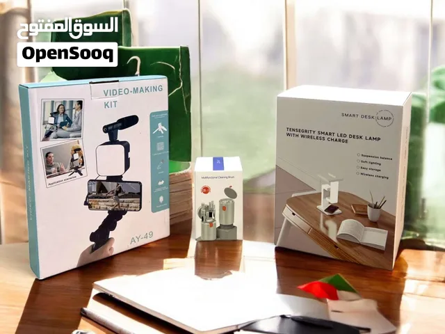 عرض (فرشاة تنظيف مع ضوء فيزيائي و ستاند تيكتوك)