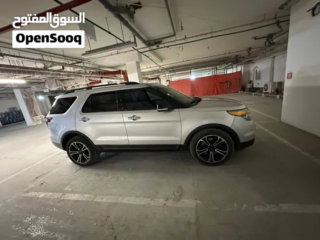 Ford Explorer 3.5L limited Sports Edition Twin Turbo with QuickFit services available with it