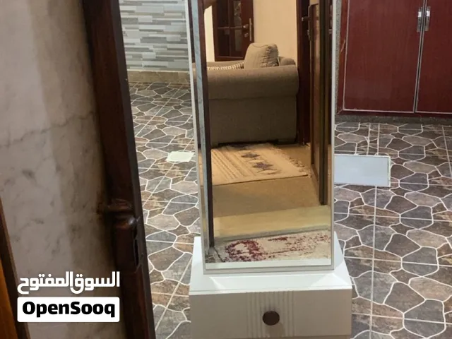 مرايا بالدرج