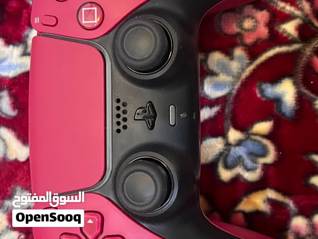 للبيع يد بلايستيشن 5 شبه جديد، قابل للتفاوض
