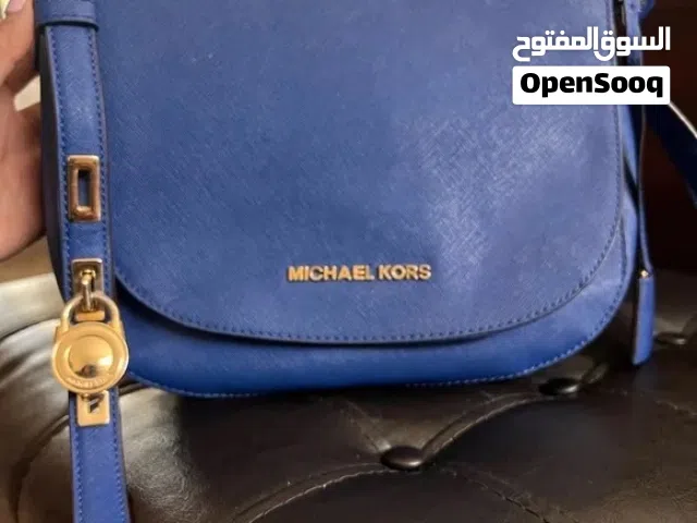بيعة سريعة    للبيع شنطه ماركة مايكل   كورس جديده